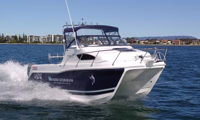 Catamaran Voyager V625 SporsFish