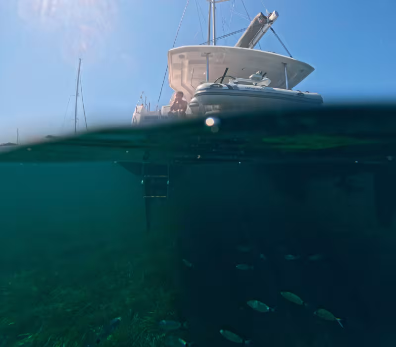 Conserver la glisse de nos carènes sans nuire à l’environnement s’apparente à un véritable défi.