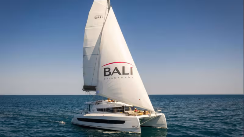 Bali 4.2 catamaran - Teaser essai en mer - Multicoques Mag