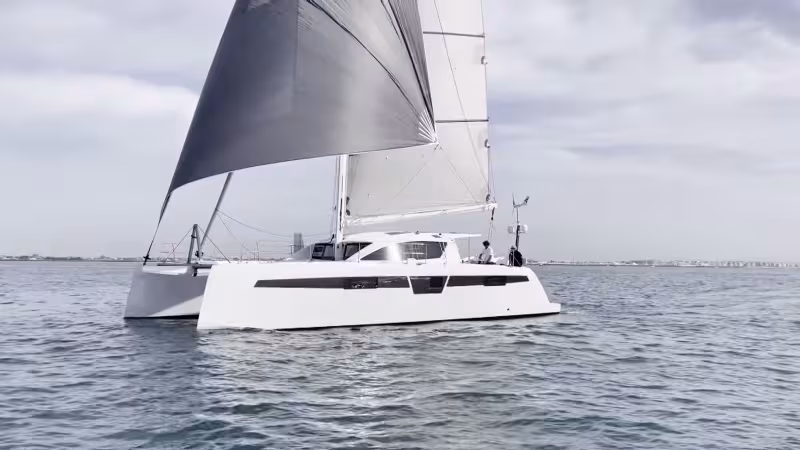 C-Cat 48 catamaran - Teaser essai sous voile à Lido di Ostia pour Multicoque Mag
