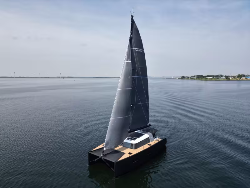 Vaan R5 catamaran électrique - Teaser essai en mer - Multicoques Mag