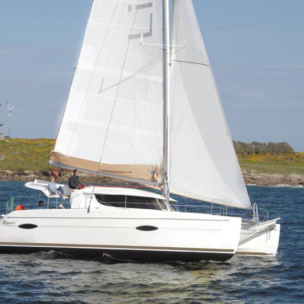 Dans cette nouvelle version baptisée Evolution, le Lipari 41 confirme sa véritable vocation de bateau de voyage