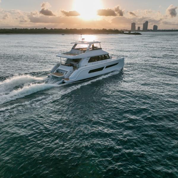 Le 53F est le tout dernier modèle d’Iliad Catamarans, chantier australien fondé en 2016.