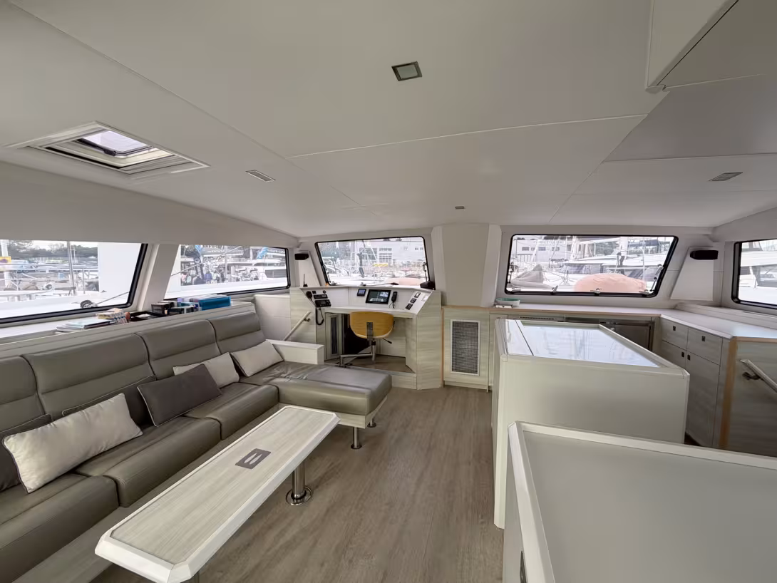 Catana 53 