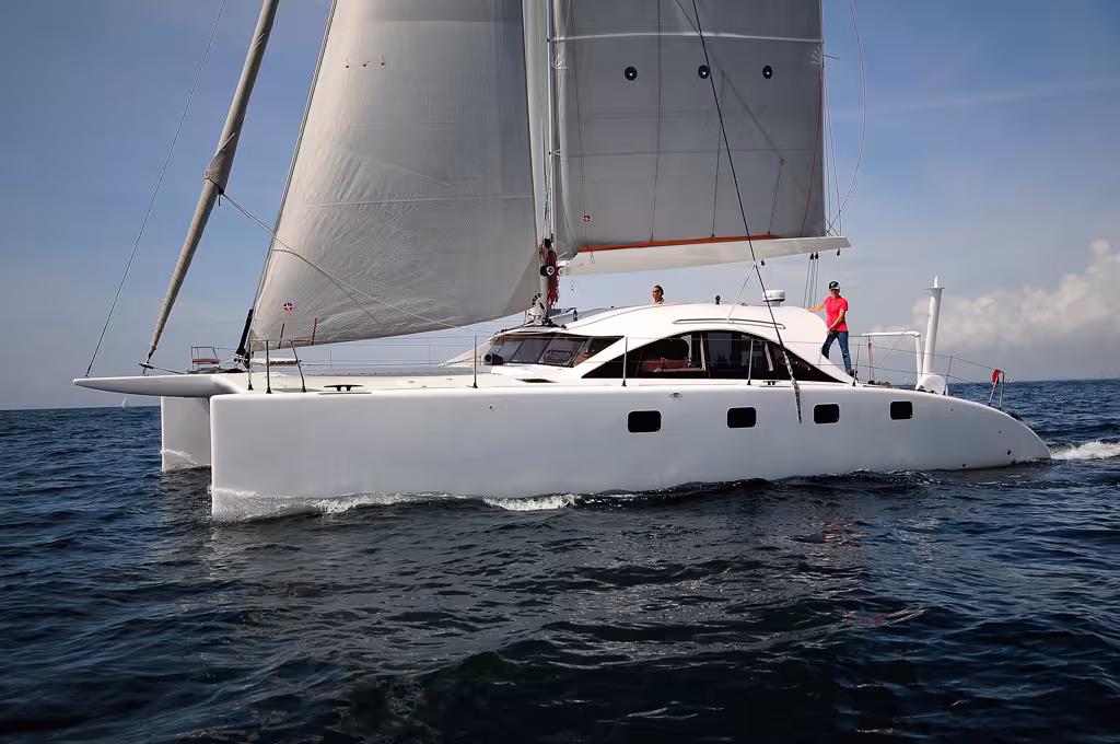 Essai  du catamaran Class 4 d'O Yachts en vidéo