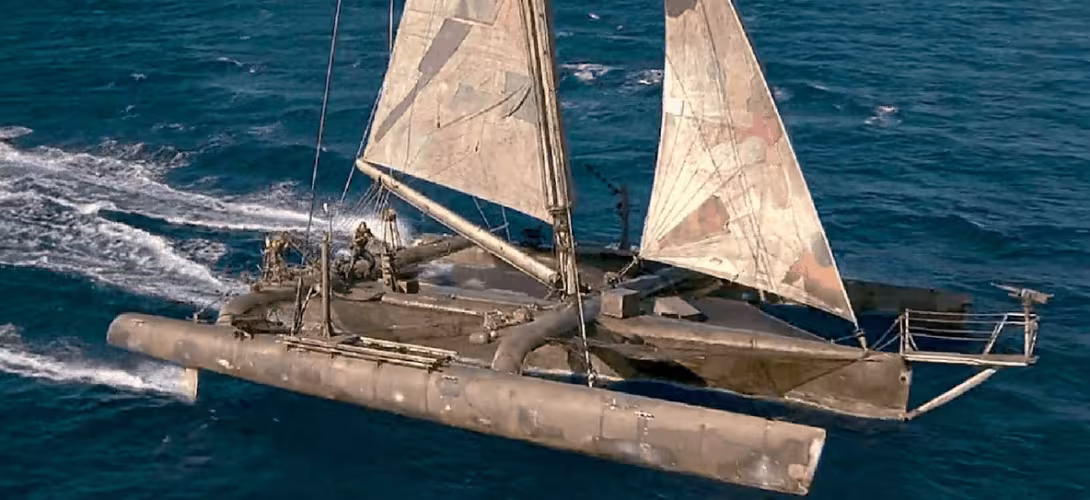 Le trimaran navigant du film Waterworld était capable de croiser à 15 nœuds sous voile. ©VPLP/DR
