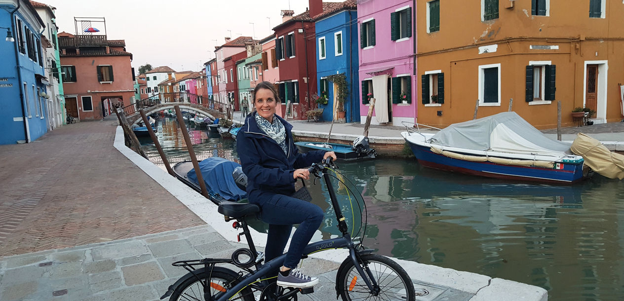 Le vélo est sûrement l'un des meilleures moyens – avec la bateau – pour découvrir la plupart des îles de la lagune.