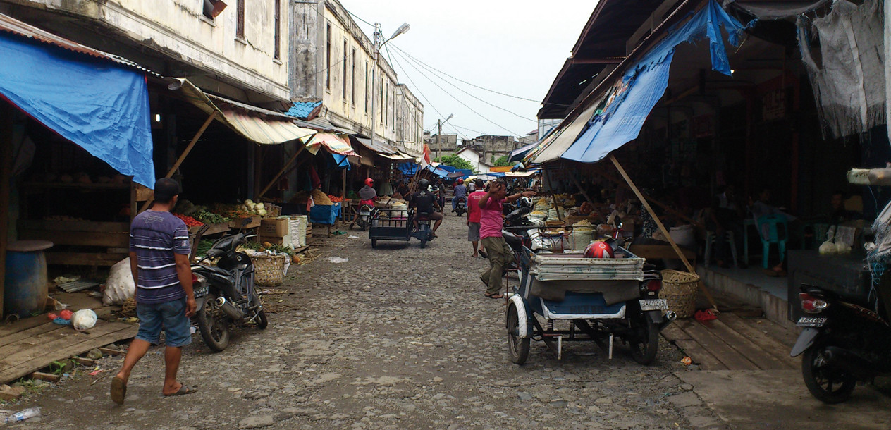 : Et partout, toujours, des "villes" au plus petit des villages, un accueil incroyablement chaleureux et souriant !