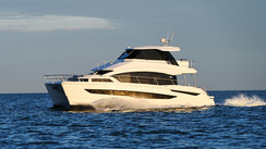 Aquila 54 Yacht