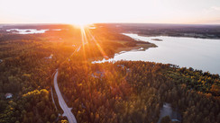  Finlande - Naviguer au soleil de Minuit