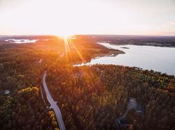  Finlande - Naviguer au soleil de Minuit