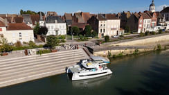 Bourgogne Catamaran