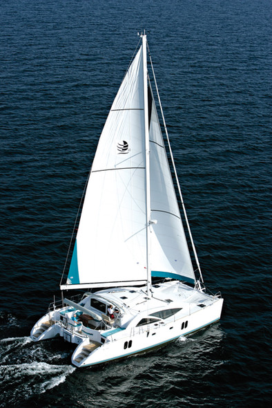 John Charnley catamaran grand-voile Discovery 50