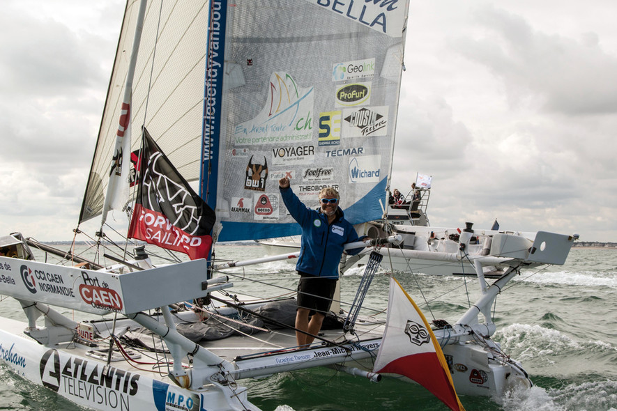 Yvan Bourgnon tour du monde en cata de sport