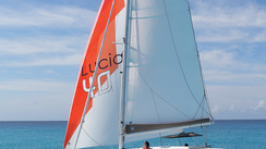 Lucia 40 / Isla 40