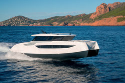Ultima 55