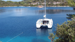 Hvar : de la jet-set aux mouillages solitaires en Croatie