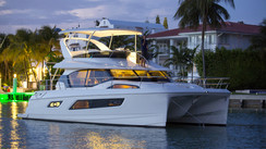 Aquila 44 Yacht