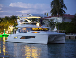 Aquila 44 Yacht