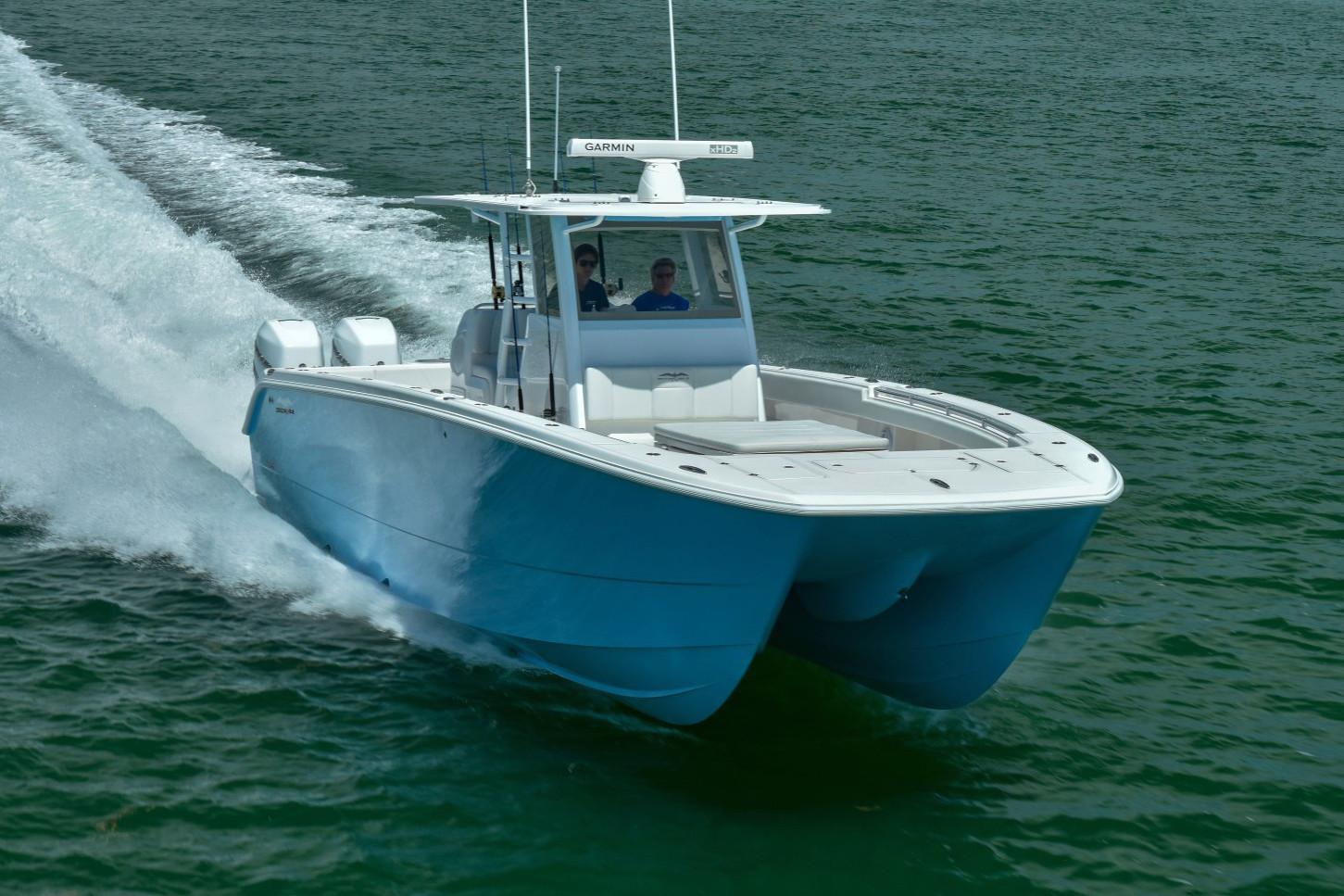 37’ Catamaran - Pour les passionnés de pêche - Catamaran à moteur ...
