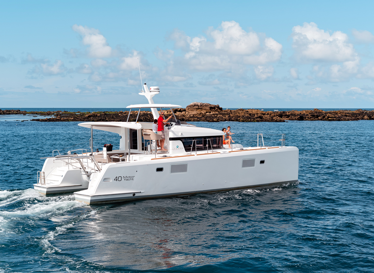 Video Essai Bord Du Catamaran Lagoon 40 Motor Yacht Catamaran video-essai-bord-du-catamaran-lagoon-40-motor-yacht-catamaran